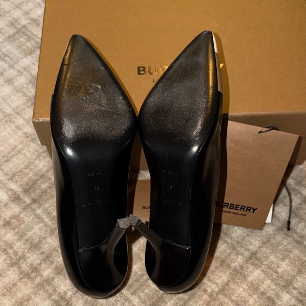 Burberry Annalise Black, Tan and Cream Heels - Picture 4 of 6